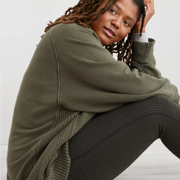 Aerie Gray Down-To-Earth Crew Sweatshirt - Picture 5 of 11